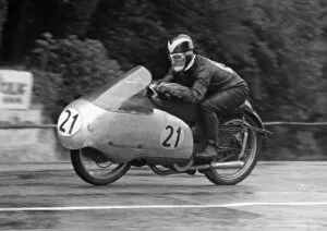Images Dated 16th October 2018: Arthur Wheeler (Guzzi) 1956 Lightweight TT