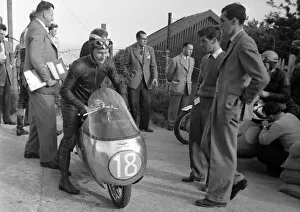 Images Dated 14th November 2016: Arthur Wheeler (Guzzi) 1957 Junior TT