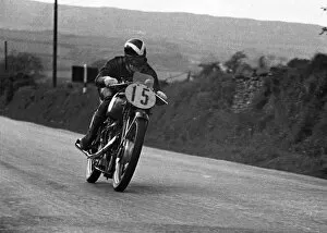 Images Dated 14th November 2016: Arthur Wheeler (Velocette) 1951 Junior TT