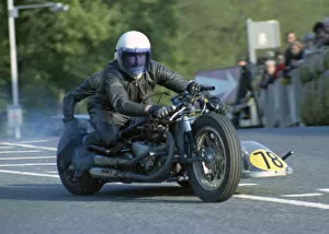 Images Dated 30th April 2020: Artie Oates & Edda Oates (Triumph) 1972 750 Sidecar TT