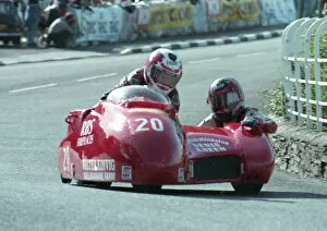 Images Dated 22nd April 2021: Artie Oates & Robert Fargher (Kawasaki) 1993 Sidecar TT