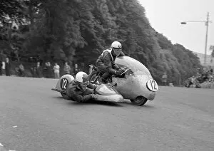 Images Dated 25th November 2015: August Rohsiepe & Lothar Bottcher (BMW) 1961 Sidecar TT