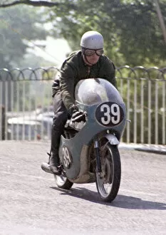 Images Dated 14th January 2022: Bill Barker (Honda) 1970 Ultra Lightweight TT