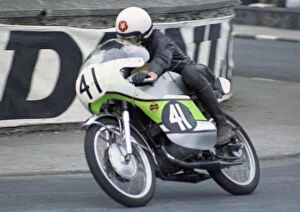 Images Dated 10th July 2020: Barrie Dickinson (Yamaha) 1969 Ultra Lightweight TT