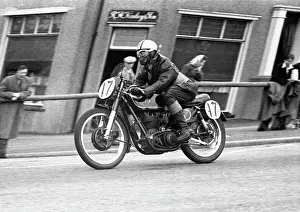 Barry Cortvriend (AJS) 1954 Junior Manx Grand Prix