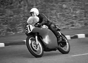 Images Dated 12th February 2021: Barry Dickson (NGS Special) 1971 Senior Manx Grand Prix