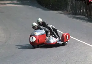 Barry Dungworth & Nigel Caddow (BMW) 1967 Sidecar TT