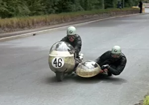 Images Dated 24th August 2020: Barry Dungworth & Nigel Caddow (BMW) 1965 Sidecar TT