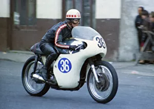 Barry Randle Collection: Barry Randle (Norton) 1968 Junior TT