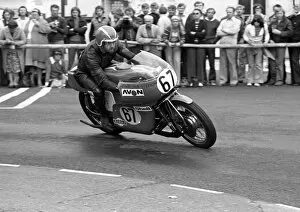 Images Dated 21st January 2018: Barry Sims (Difazio Suzuki) 1975 Senior Manx Grand Prix