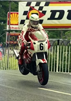 Images Dated 20th March 2016: Barry Woodland (Loctite Yamaha) 1987 Formula One TT
