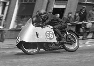 Images Dated 30th September 2020: Ben Denton (Norton) 1956 Senior TT