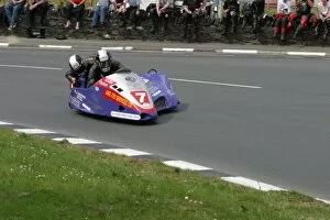 Ben Dixon & Mark Lambert (Molyneux Honda) 2004 Sidecar TT