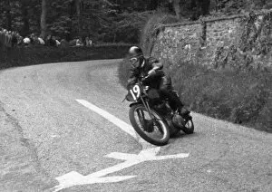 Images Dated 9th March 2020: Ben Drinkwater (Excelsior) 1947 Lightweight TT