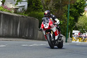Images Dated 31st October 2020: Ben Wylie (Bimota) 2015 Superbike TT