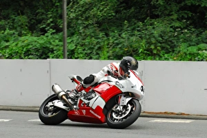 Images Dated 10th June 2016: Ben Wylie (Bimota) 2016 Senior TT