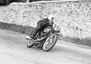 Bernard Hargreaves (Velocette) 1952 Junior Manx Grand Prix
