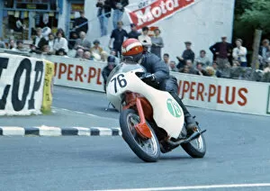 Images Dated 27th September 2019: Bert Haddock (Ariel) 1965 Lightweight TT