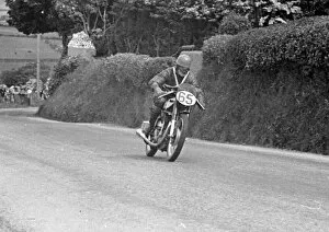 Images Dated 16th August 2019: Bert Myers (Norton) 1950 Senior TT