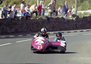 Images Dated 8th August 2021: Billy Quayle & Gareth Lacey (Yamaha) 1998 Southern 100