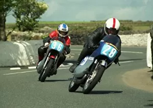 Ken Edwards Gallery: Bob Dowty (Suzuki) and Ken Edwards (Honda) 2000 Classic TT