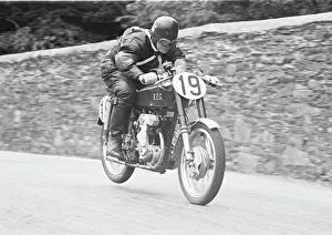 1952 Lightweight Tt Collection: Bob Geeson on Braddan Straight: 1952 Lightweight TT