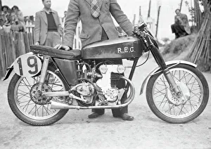 1952 Lightweight Tt Collection: Bob Geesons REG; 1952 Lightweight TT