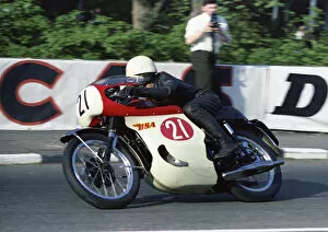 Images Dated 27th November 2015: Bob Heath (BSA) 1967 Production 750cc TT