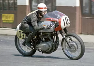 Bob Heath Gallery: Bob Heath (BSA) 1968 Senior TT