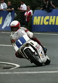 Bob Heath (Yamaha) 1993 Junior TT
