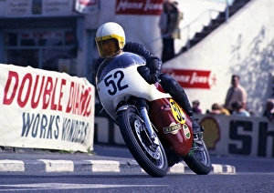 1973 Senior Manx Grand Prix Collection: Bob Hirst (Matchless) 1973 Senior Manx Grand Prix