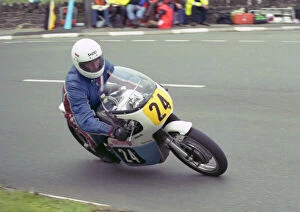 Images Dated 17th March 2021: Bob Hirst (Seeley) 1999 Senior Classic Manx Grand Prix
