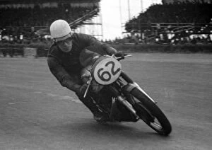 Images Dated 25th July 2019: Bob Keeler (Norton) 1955 Silverstone