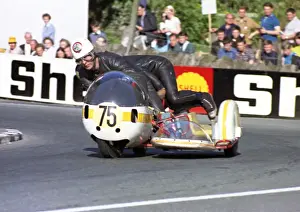 Bob Kewley & D Tucker (Rumble BSA) 1968 750 Sidecar TT