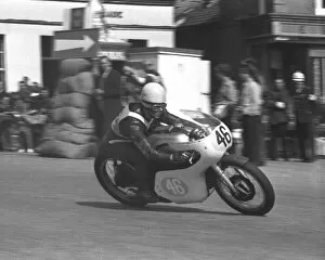 Images Dated 9th April 2021: Bob McGregor (Norton) 1963 Junior Manx Grand Prix