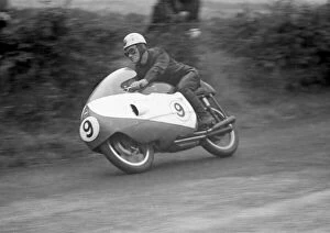 Images Dated 20th December 2021: Bob McIntyre (Gilera) 1957 Junior Ulster Grand Prix