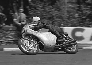 Bob Mcintyre Gallery: Bob McIntyre (Honda) 1962 Junior TT