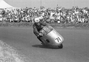 Bob Mcintyre Gallery: Bob McIntyre (Norton) 1955 Senior Ulster Grand Prix