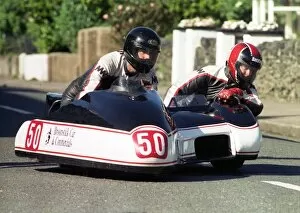 Images Dated 11th January 2018: Bob Mills & Alison Goodwin (Yamaha) 1990 Sidecar TT
