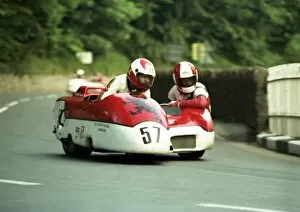 Images Dated 26th December 2017: Bob Munro & Colvin Denholm (Suzuki) 1989 Sidecar TT