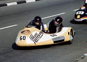 Images Dated 24th November 2018: Bob Munro & Garry Murdoch (Yamaha) 1981 Sidecar TT