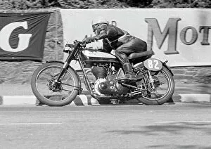 Images Dated 30th October 2016: Bob Ritchie (Norton) 1951 Senior Clubman TT