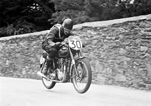 Bob Simpson (Aston-Auto Special) 1952 Lightweight TT