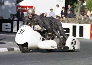 Images Dated 26th August 2020: Bran Bardsley & Peter Cropper (Triumph) 1968 500 Sidecar TT