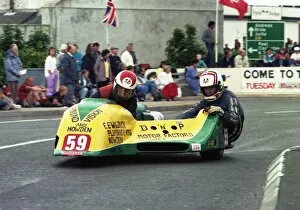 Brian Alflatt Gallery: Brian Alflatt & Adrian Walduck (Ireson Yamaha) 1990 Sidecar TT