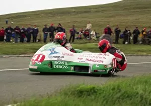 Images Dated 24th November 2017: Brian Alflatt & Nick Moore (Baker) 2002 Sidecar TT