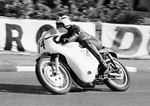 1966 Senior Manx Grand Prix Collection: Brian Davis (Matchless) 1966 Senior Manx Grand Prix