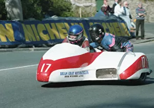 Images Dated 17th December 2019: Brian Gray & Peter Basile (Yamaha) 1991 Sidecar TT