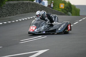 Brian Kelly Gallery: Brian Kelly & Jamie Scarffe (DMR Honda) 2005 Sidecar TT