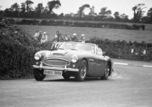 Images Dated 28th October 2021: Brian Mylchreest (Austin Healey) 1962 Manx Grand Prix